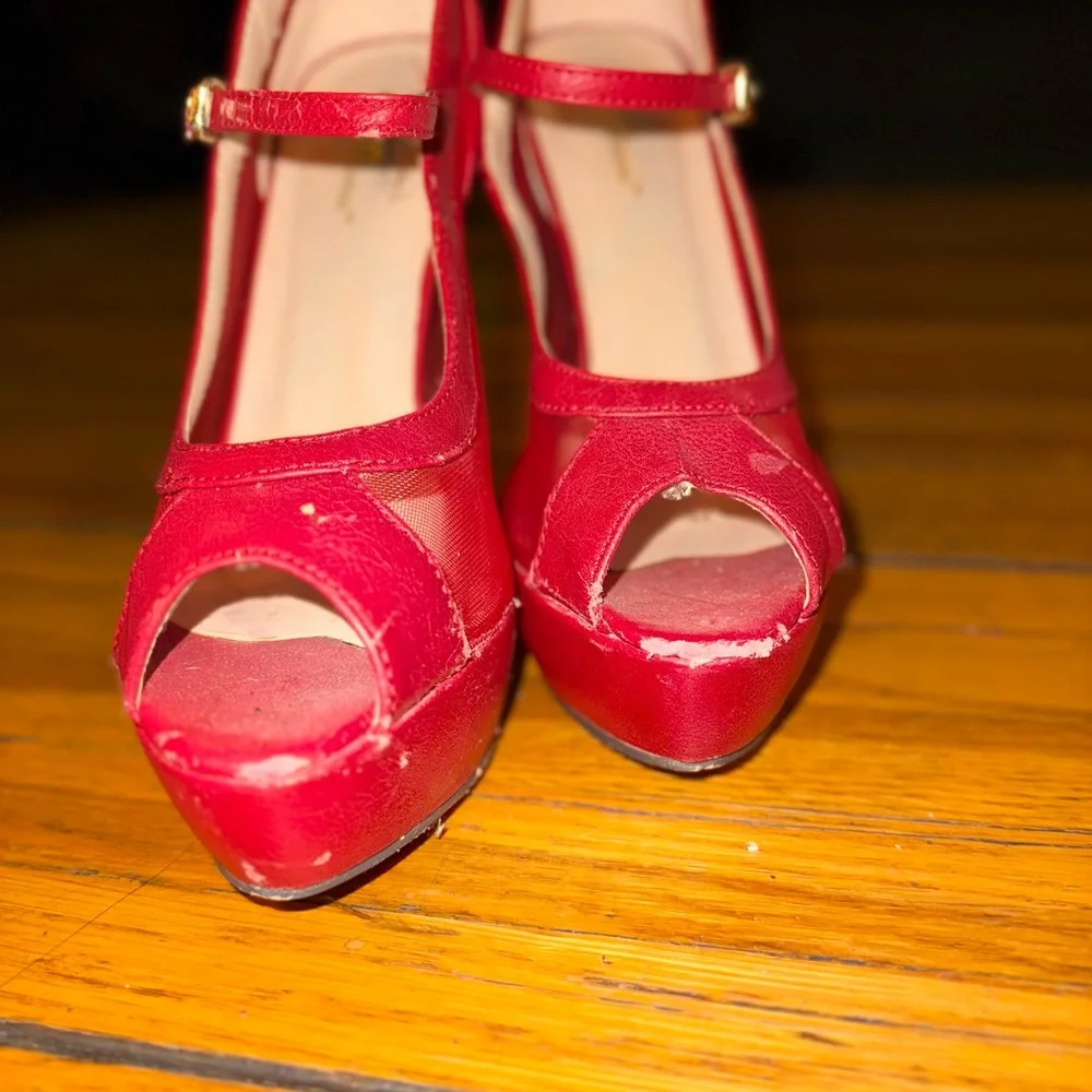 Size 7 ruby red mesh platform peep toe sandals heels worn by Christian Cinn - Picture 5 of 8